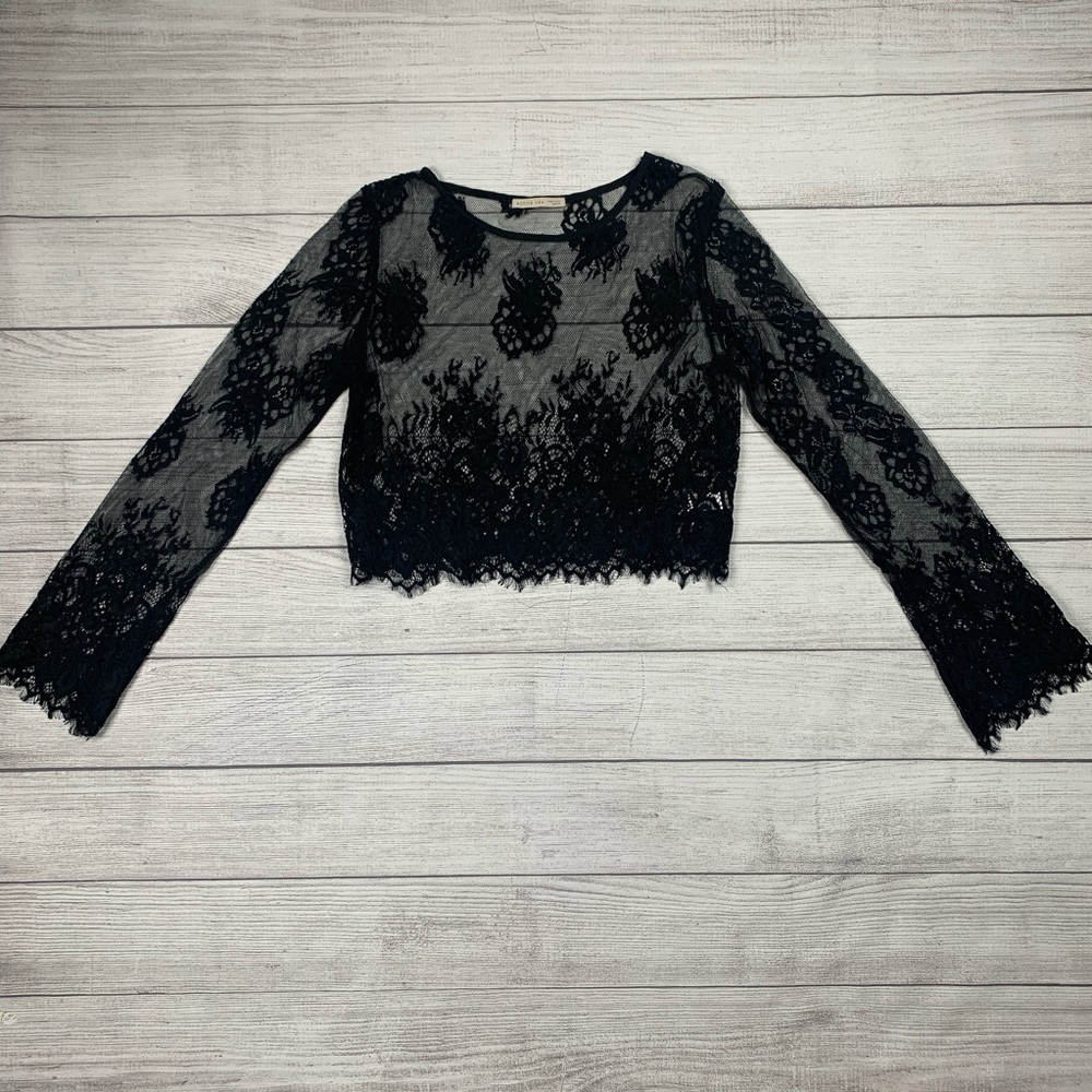 Black Long Sleeve Lace Crop Top